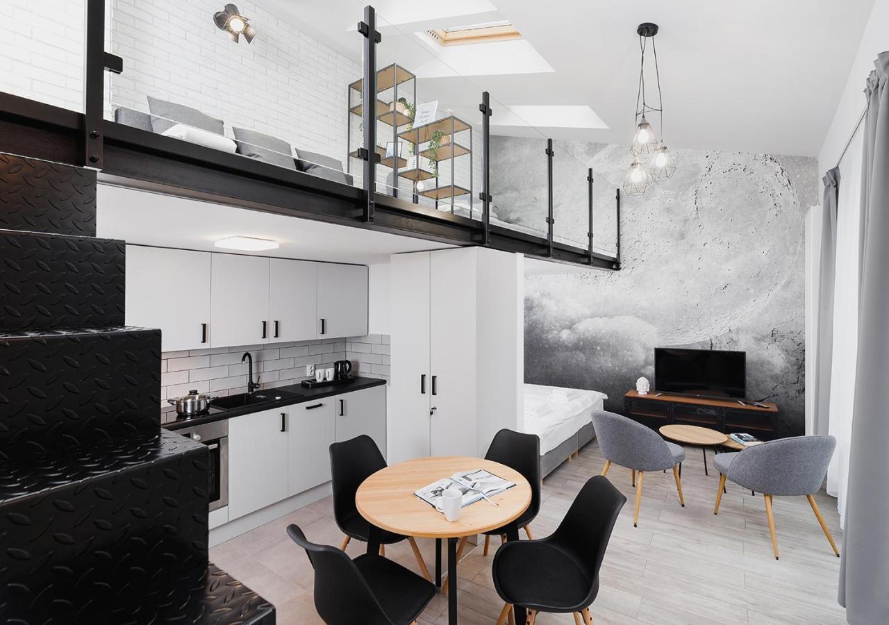 Wow! Aparthotel By Krakowmyplace מראה חיצוני תמונה