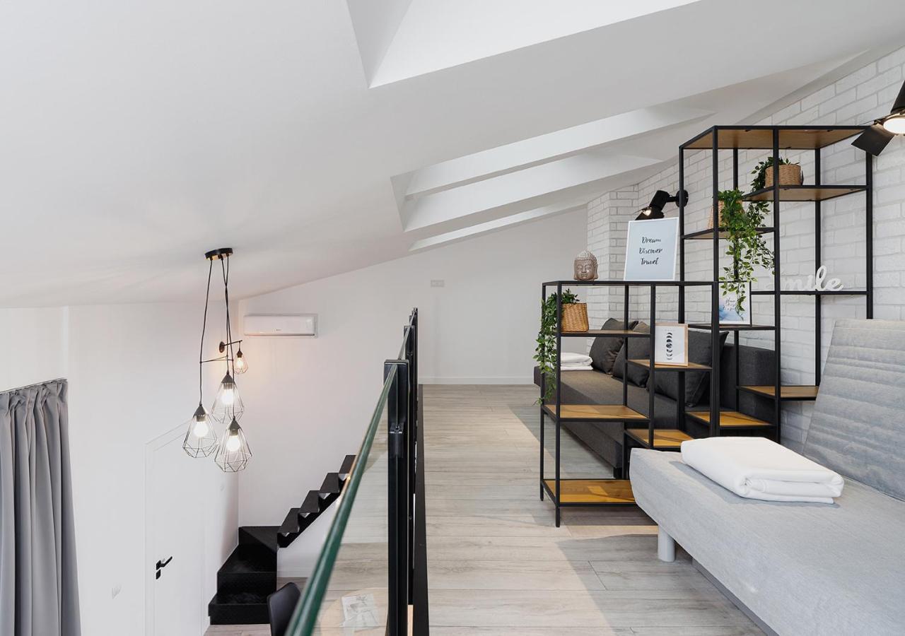 Wow! Aparthotel By Krakowmyplace מראה חיצוני תמונה