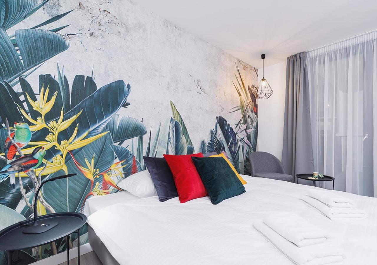 Wow! Aparthotel By Krakowmyplace מראה חיצוני תמונה