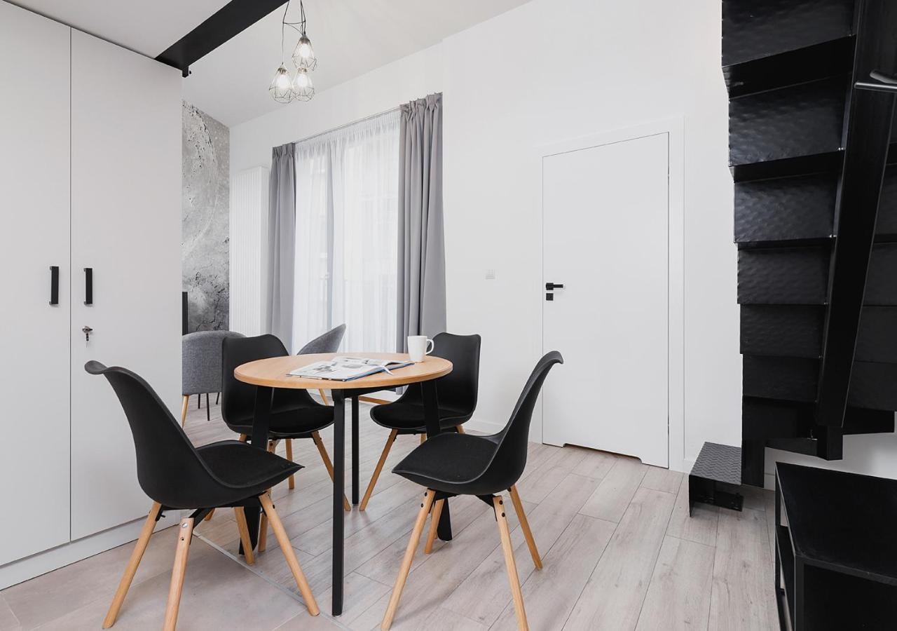 Wow! Aparthotel By Krakowmyplace מראה חיצוני תמונה